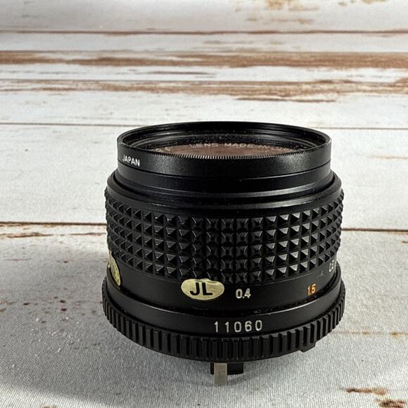 Mamiya Auto Sekor 35mm F/2.8 Lens - Picture 4 of 4